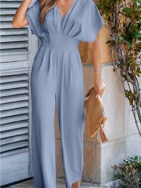Cupshe Light Blue V-Neck Short Sleeve Wide-Leg Jumpsuit